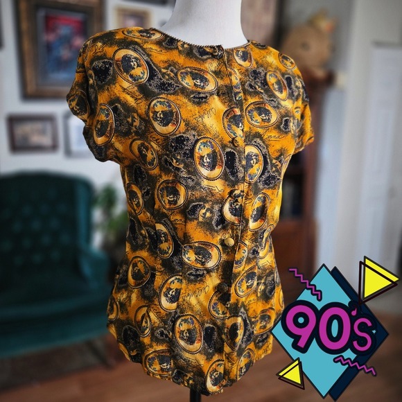 PLATINUM PETITES Tops - Vintage‎ 90s PLATINUM PETITES Women's Clock Print Button Front Short Sleeve Top